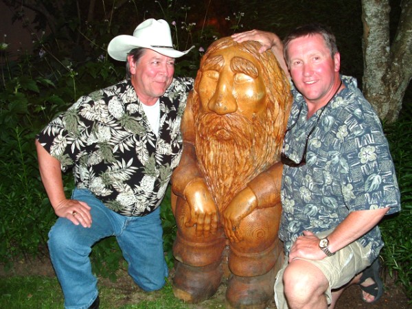 Ian meets the gnome at Painters Lodge
