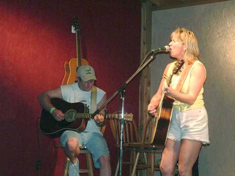 Lou Anne & Johnny Petty