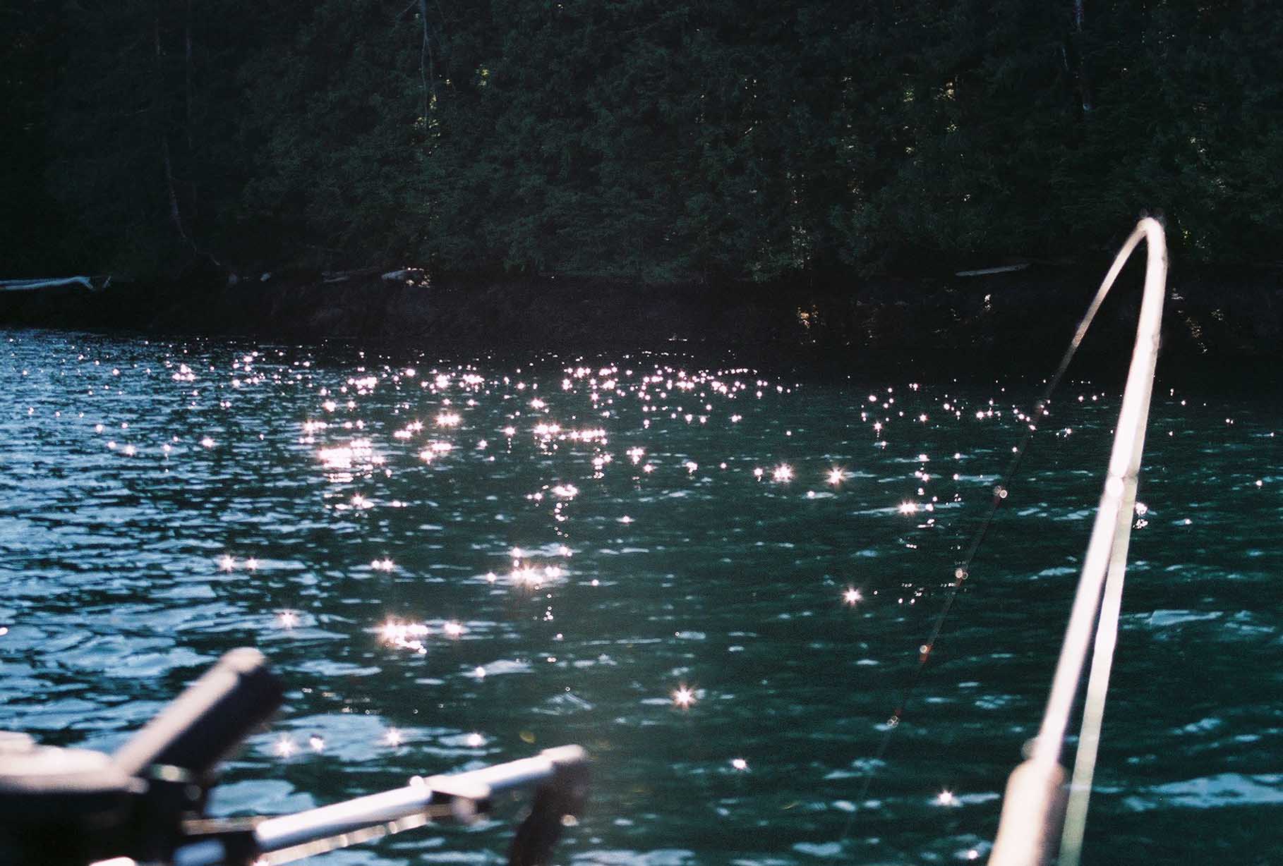 Sparkles on the water 2